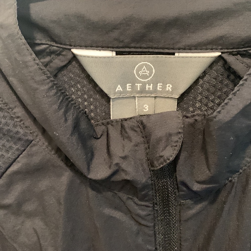 NWOT Aether Women’s Jacket - Picture 2 of 2